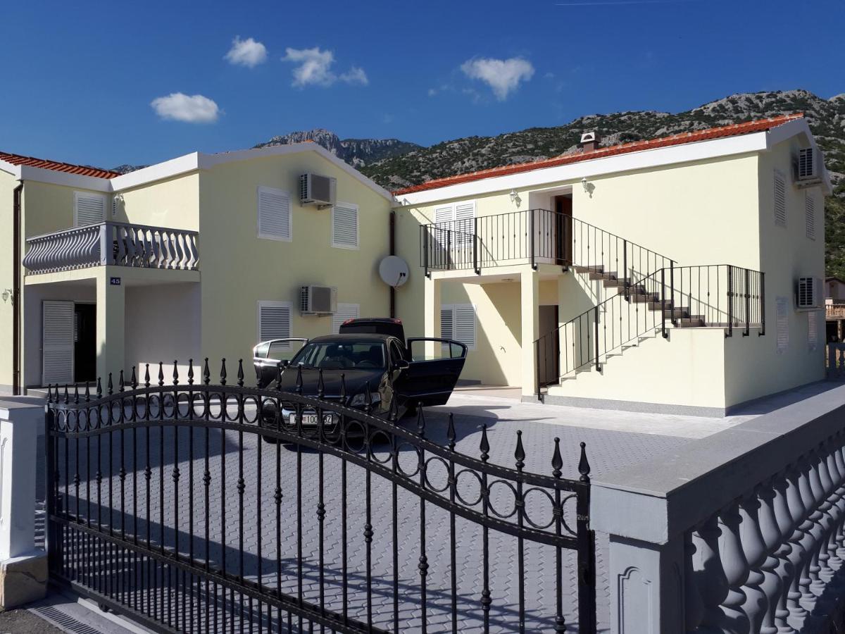 Apartmani Andrea Karlobag Exterior photo
